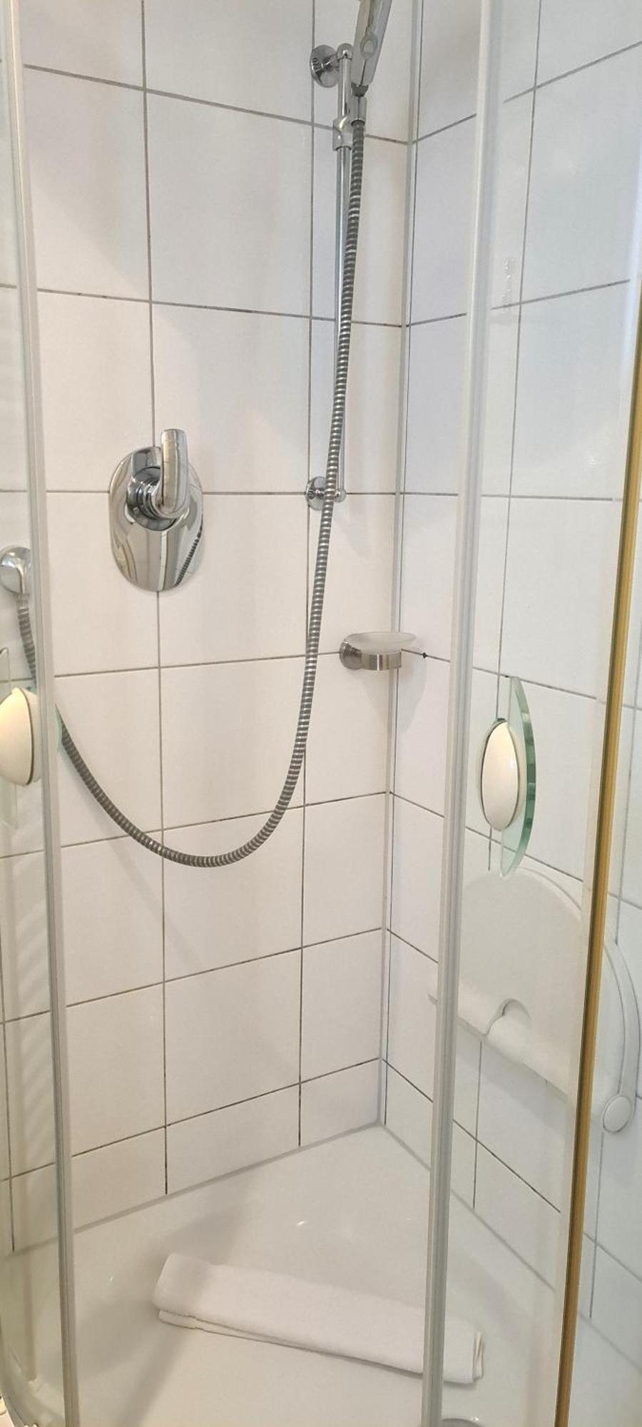 Vintage-neu Teilrenoviert Sankt Martin